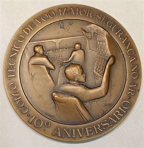 Medalha Sindicato Dos T Cnicos De Voo Da Avia O Civil