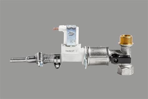 Переходник/регулятор подачи воды с электроклапаном