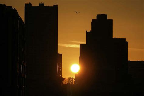 Photographers Flock To S F Street For Weekend Of Epic Sunrises