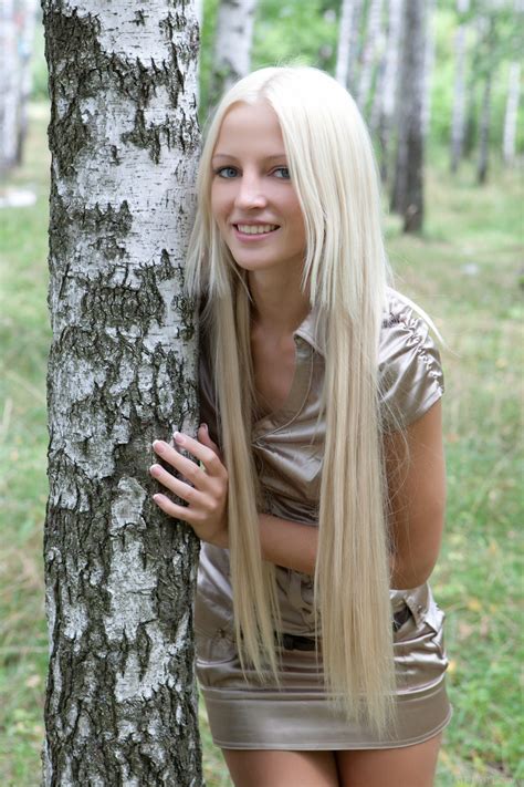 Beautiful Teen Alysha A Strips Naked After Giving A Pantyless Upskirt Outdoors CoedCherry