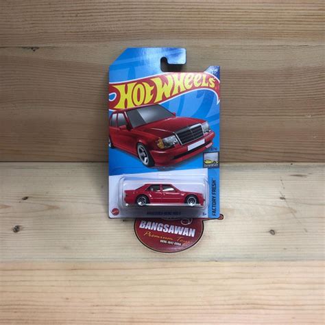 Jual Hot Wheels Mercedes Benz 500 E Merah Kota Sukabumi Bangsawan Toys Tokopedia