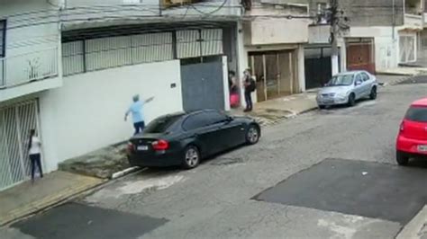 Com Bebê No Colo Policial Reage A Assalto E Atira Contra Suspeito Na Zona Leste De São Paulo