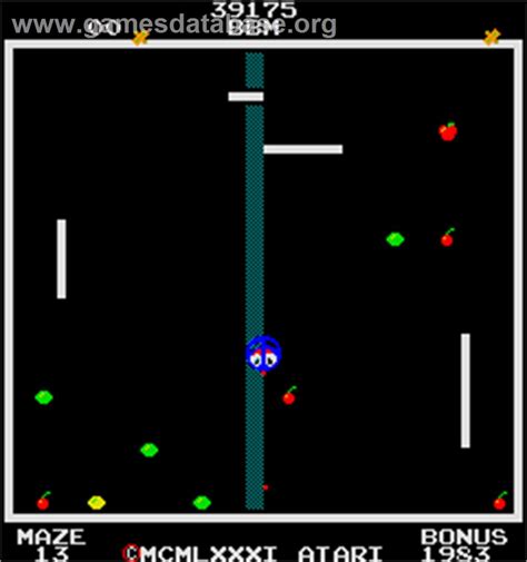 Maze Invaders Arcade Artwork Title Screen