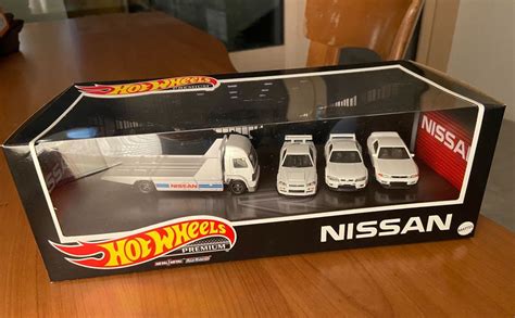 Nissan Hot Wheels Premium Set Neu und originalverpackt in Lussy FR für CHF mit Lieferung