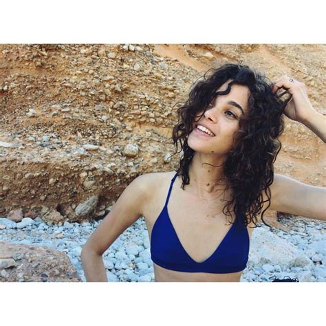 10 Hot Sexy Pauline Hoarau Bikini Pics