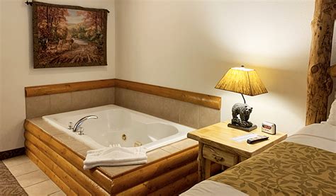 Grand Bear Resort -Accommodations