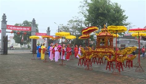 Lễ Hội Đền Nguyễn Công Trứ Vina Tràng An Tour