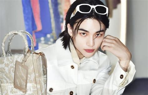 Hyunjin do Stray Kids é anunciado como embaixador global da Versace