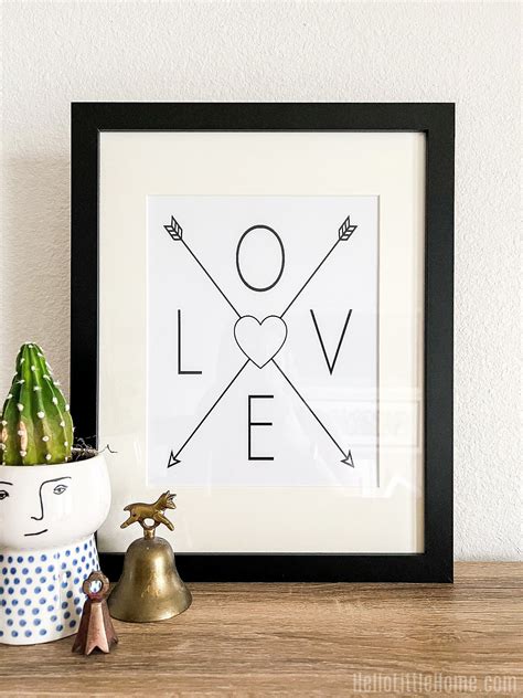 Love Wall Art (FREE Printable) | Hello Little Home