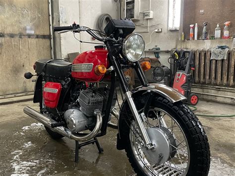 Купить б/у ИЖ Юпитер карбюратор 4 передачи в Ефимове: красный дорожный ...