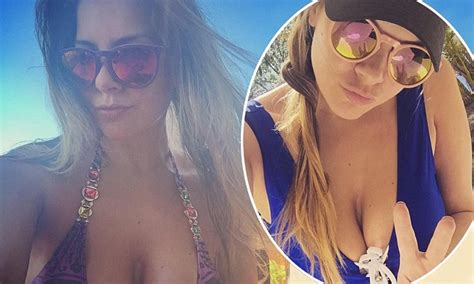 Imogen Thomas Shares Yet ANOTHER Seriously Busty Bikini Snap On Instagram Daily Mail Online