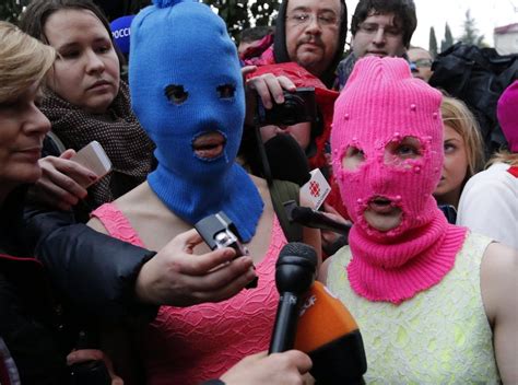 Kult Neurotikus klippel reagál a Pussy Riot Putyin újraválasztására