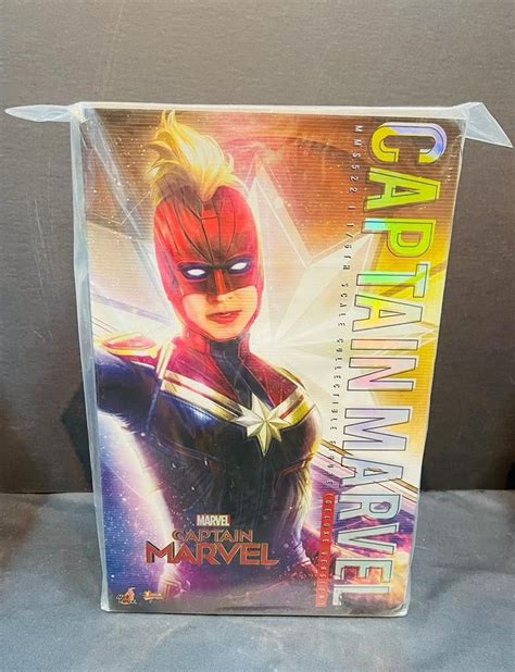 Hot Toys MMS CAPTAIN MARVEL Deluxe Version Hobbies Toys Toys Games On Carousell