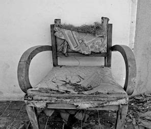 5 Tips on How to Destroy Furniture On or Before Moving Day