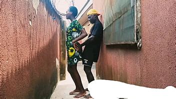 El Escondite Entre La De Mi Vecino Y Yo Conduce Al Sexo XVIDEOS