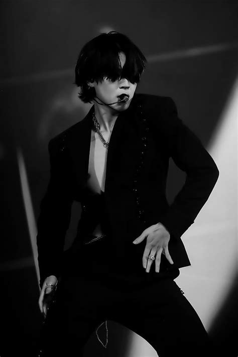 Pin by ʀᴇɴᴇɢᴀᴛ on jimin Jimin hot Park jimin Jimin