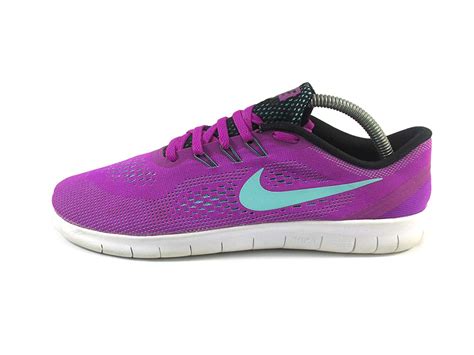 Nike Free RN – Replay