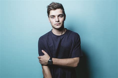 Sacan Un Sello Postal De Martin Garrix Con Sorpresa Interactiva Hit Fm