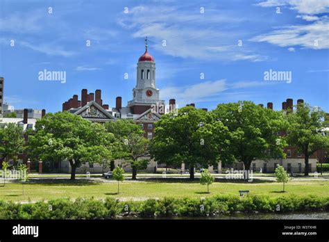 Views Around Harvard University Featuring Harvard Square Harvard Yard