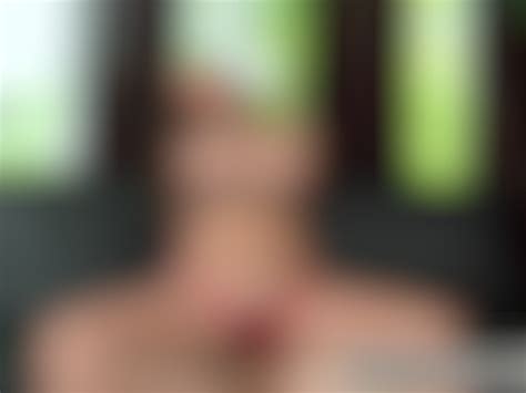 Reality Kings Annika Eve Shows Off Her Hairy Pussy and Sucks Some Cock Vidéos Porno