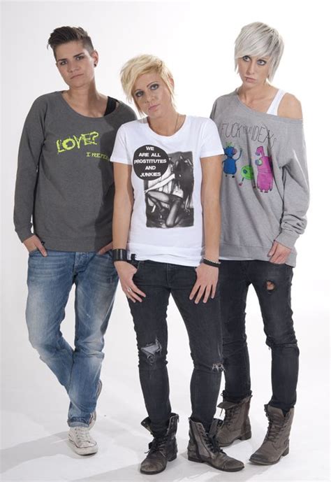 Best Images About My Favorite Sexy Lesbian Haircuts And Ideas To Look More Attractive As A Bi