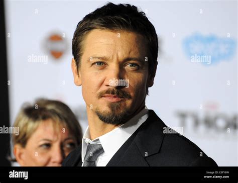 Jeremy Renner Beard