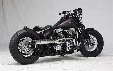 This Is How A Harley Davidson Heritage Classic Looks Like All Naked And Bobber Ized Autoevolution