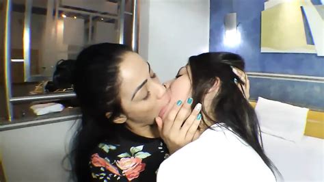 Lesbians Sexy Deep Kissing Rough Sex Babe Porn XHamster