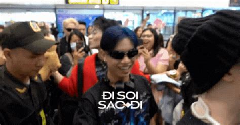 C C Hot D N Anh Trai Say Hi P Xu Ng H N I Cho Si U Concert Fan V Y K N T O C Nh T Ng