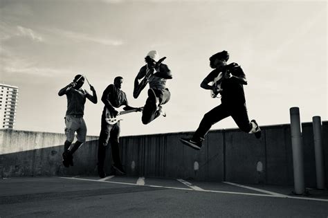 Seven Fly julkaisi uuden kappaleen "Revive" - KaaosZine