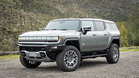 2024 GMC Hummer EV SUV Uses Enormous Battery to Charge Other Electric Cars