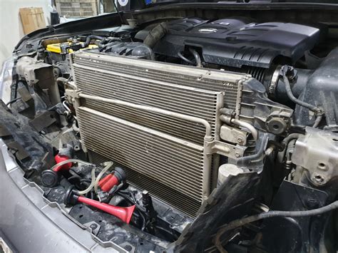Поменял радиатор — Nissan Patrol (Y62), 5,6 л, 2010 года | своими ...