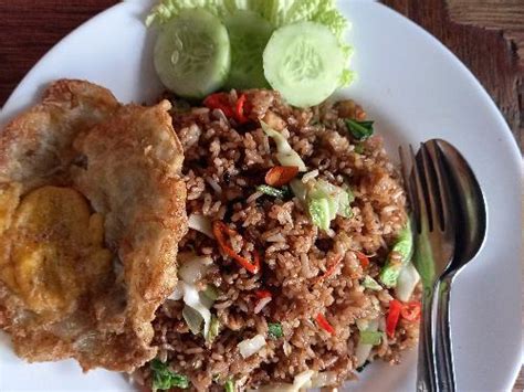 20 Restoran Mie Goreng Ayam Sayur Terenak Di Bali