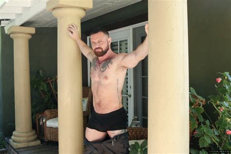 Pornstar Gay Sergeant Miles Desnudo Empalmado Y Videos Gratis Porno