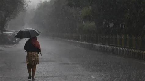 Tracking Monsoon South West Monsoon Advances But Heat Wave Likely To