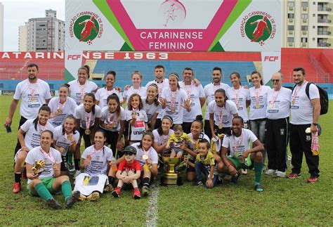 Kindermann Goleia O Marc Lio Dias E Conquista O Catarinense Feminino