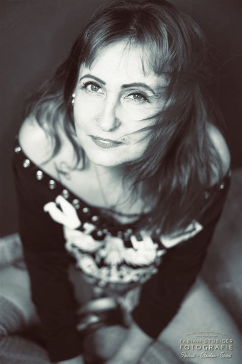 Im Schneidersitz Foto And Bild Erwachsene Einfach Nur Ich Portrait