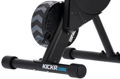 Trenażer interaktywny WAHOO KICKR Core | CentrumRowerowe.pl