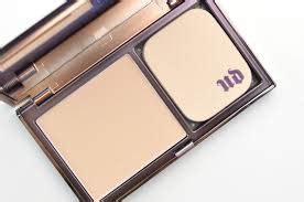 Urban Decay Light Naked Skin Powder Epur