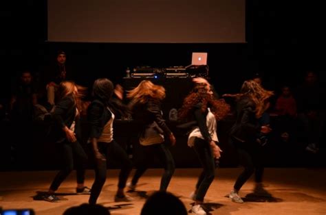 images group cute photo female celebration audience dance