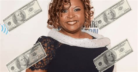 Robin Quivers’ $45 Million Net Worth | NYC House, Cars, Yatch, Earning