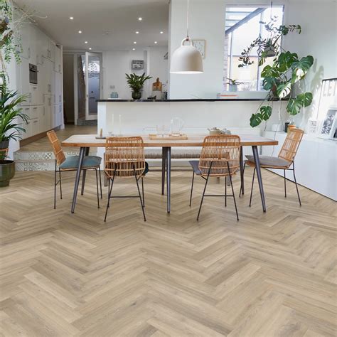 Polyflor Camaro RigidCore Naked Blond Oak Herringbone RPQ4144