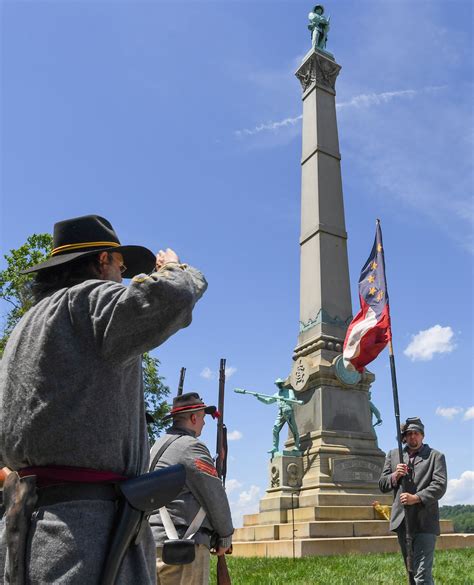 Kentucky Town Welcomes Confederate Statue Removed From Louisville ...