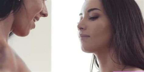 Aria Lee Does Scissor Sex With MILF Friend Texas Patti Tnaflix