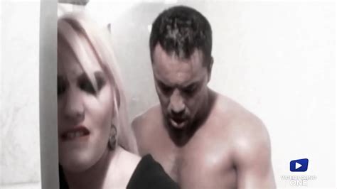 Je baise une blonde sexy en pleine soirée XNXX