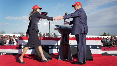 Kristi Noem's Viral Bikini Photos: Redefining Power, Confidence, And