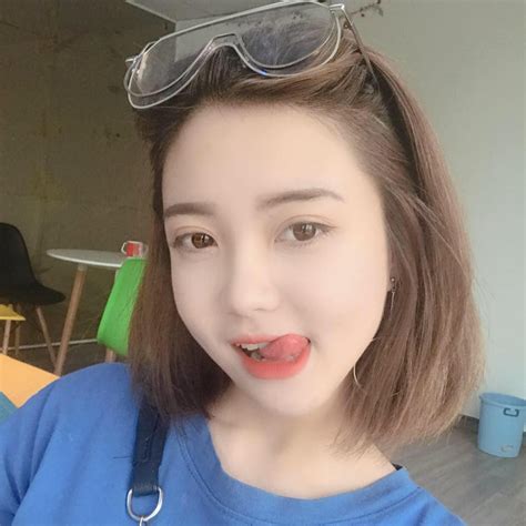 Cô bạn streamer mới toanh gây ấn tượng với vẻ ngoài xinh như hot girl Hàn Quốc