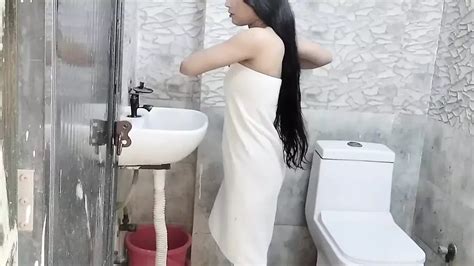 Naukrani Ko Room Band Karke Chod Kar Paise Diya Asian Porn Feat Sexy Priya Xhamster