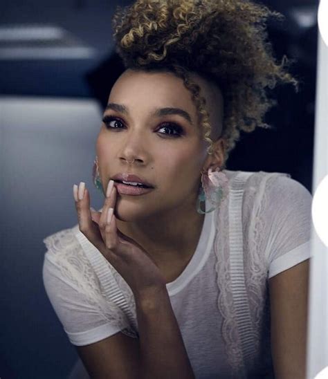 40 Hot And Sexy Emmy Raver Lampman Photos 12thBlog