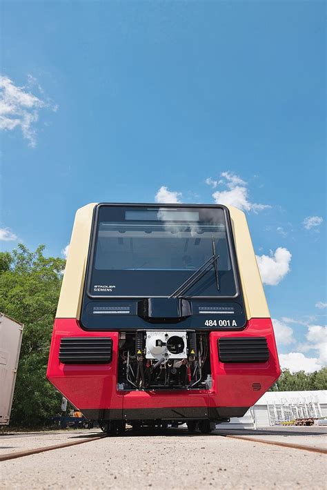 The new 483/484 series timeline | S-Bahn Berlin GmbH